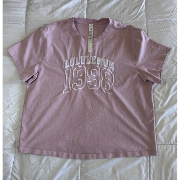 Lululemon Size 10 Relaxed-Fit Cotton Jersey Tee Graphic Pink Logo Oversized EUC - Picture 1 of 9